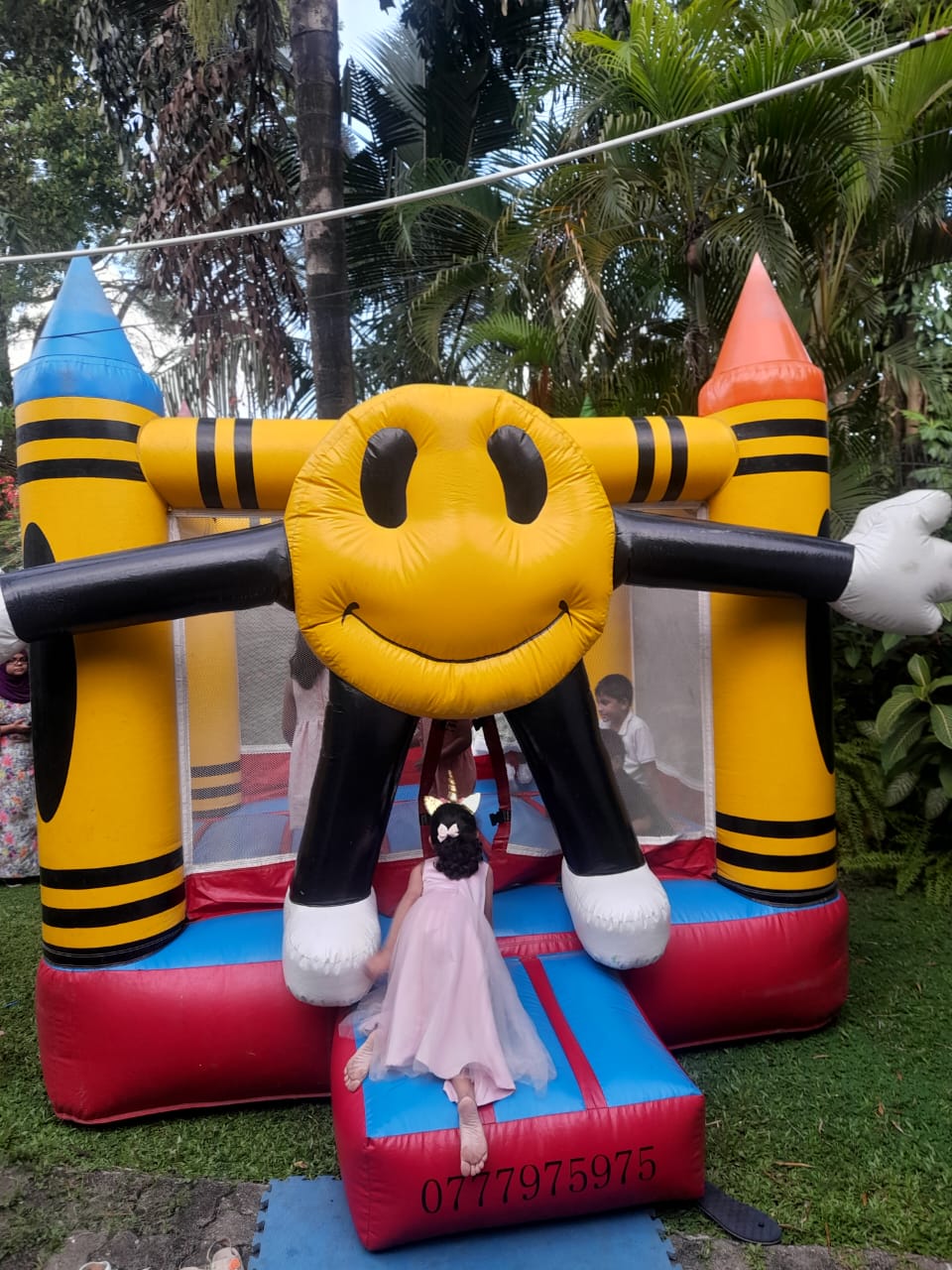 Mini Crayon activity bouncy castle